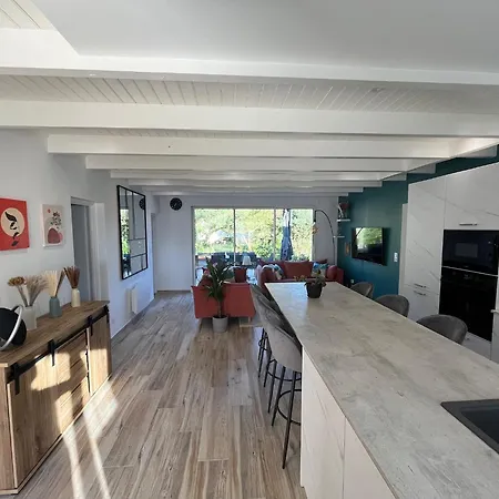 Сasa de vacaciones Maison 4 Chambres&jardin à Chéray